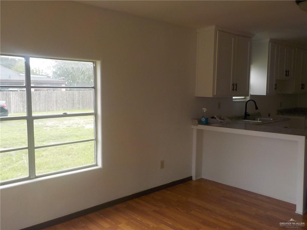 Photo 6 of 801 Mavi Drive