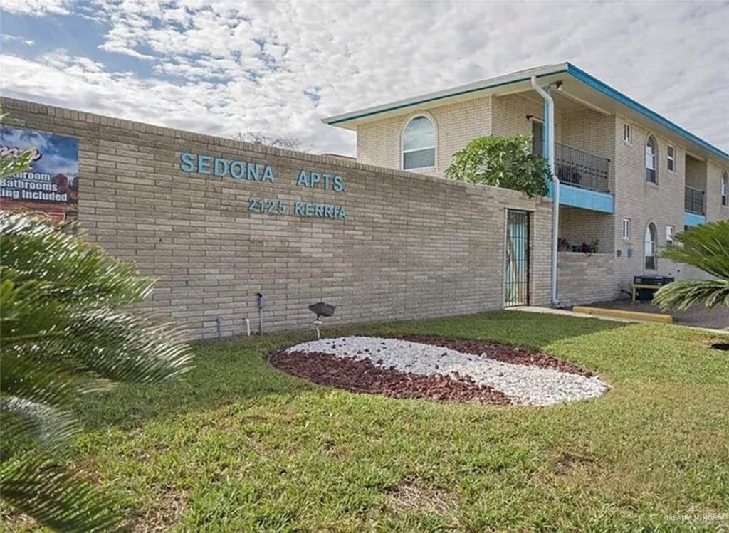 Photo 13 of 2125 Kerria Avenue #3