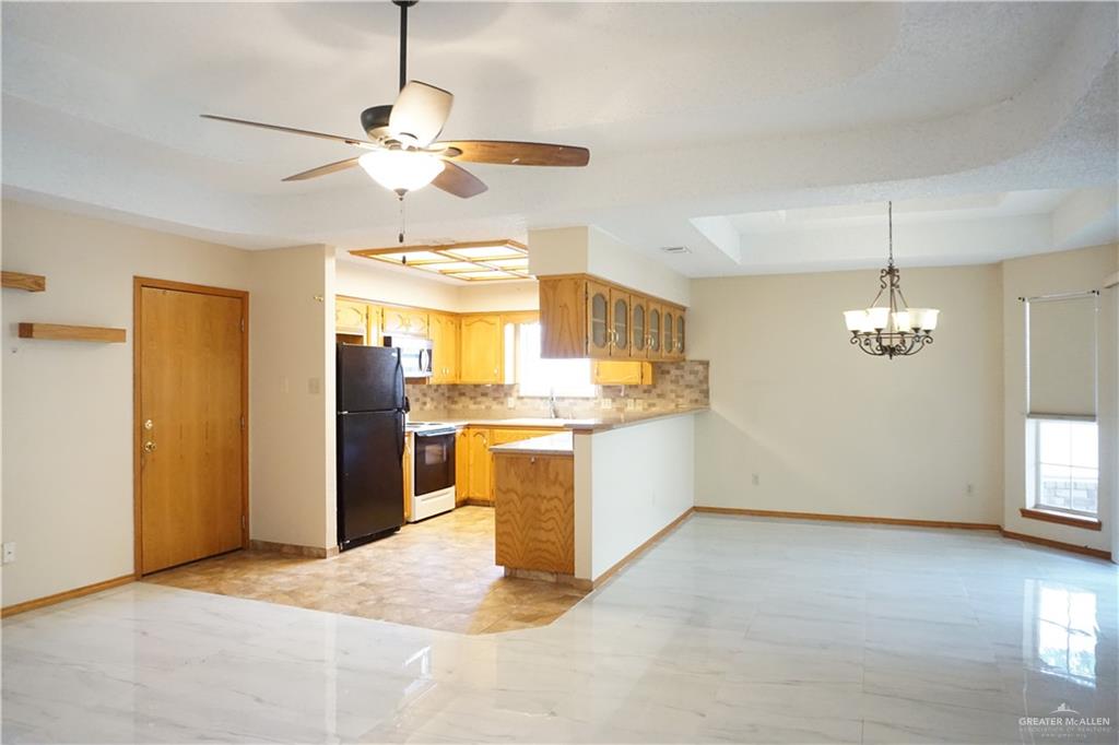 Photo 4 of 1581 Gastel Circle