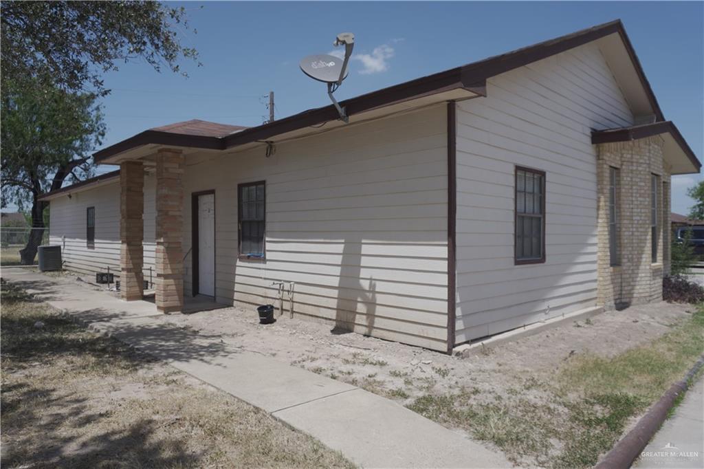 Photo 2 of 8005 Cisne Street