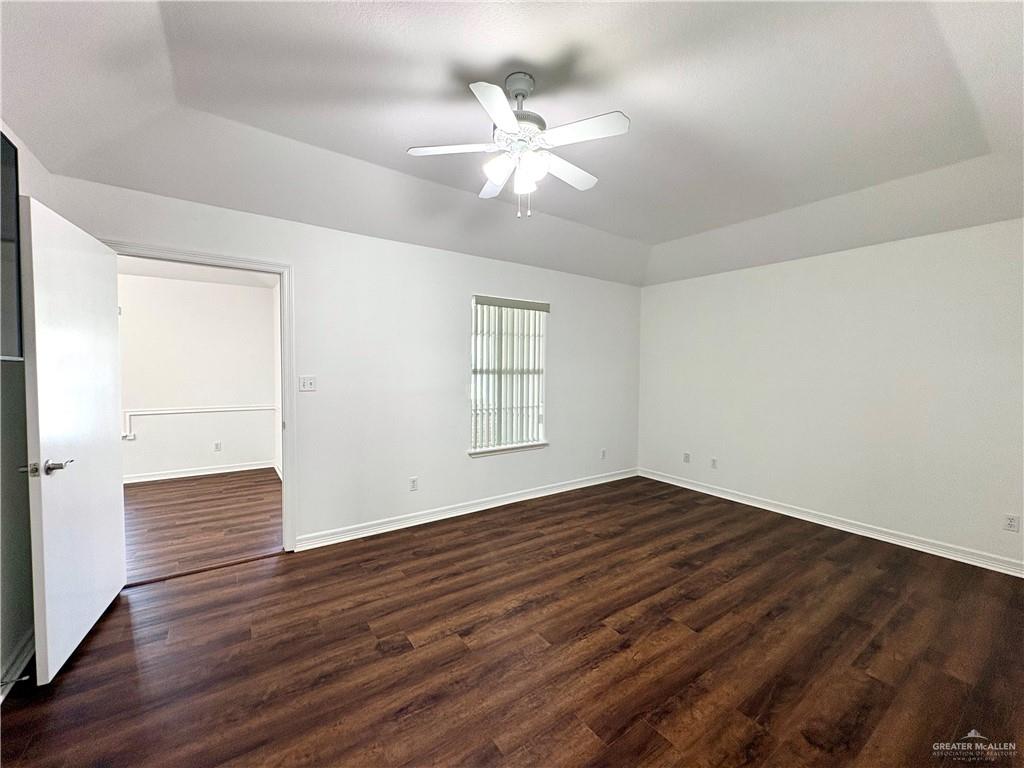 Photo 13 of 103 Saturn Street