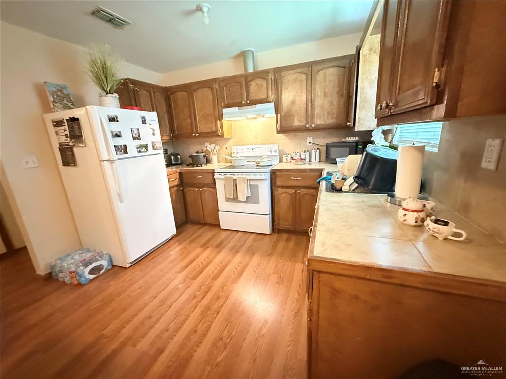 Photo 10 of 2206 Nueces Street