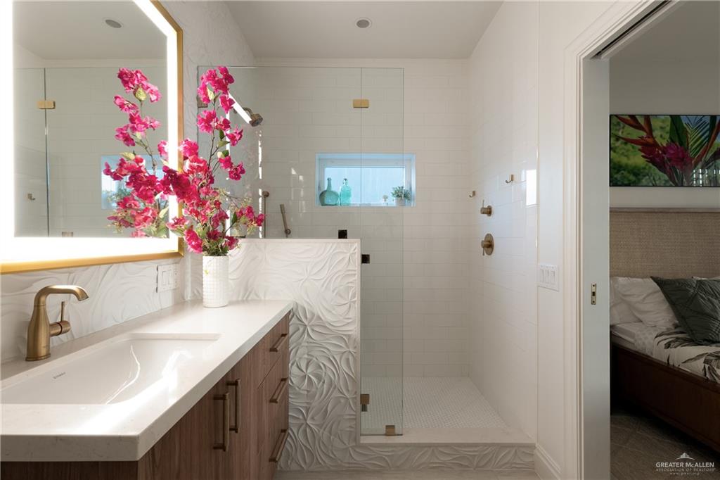 Photo 31 of 5705 Laguna Circle #1