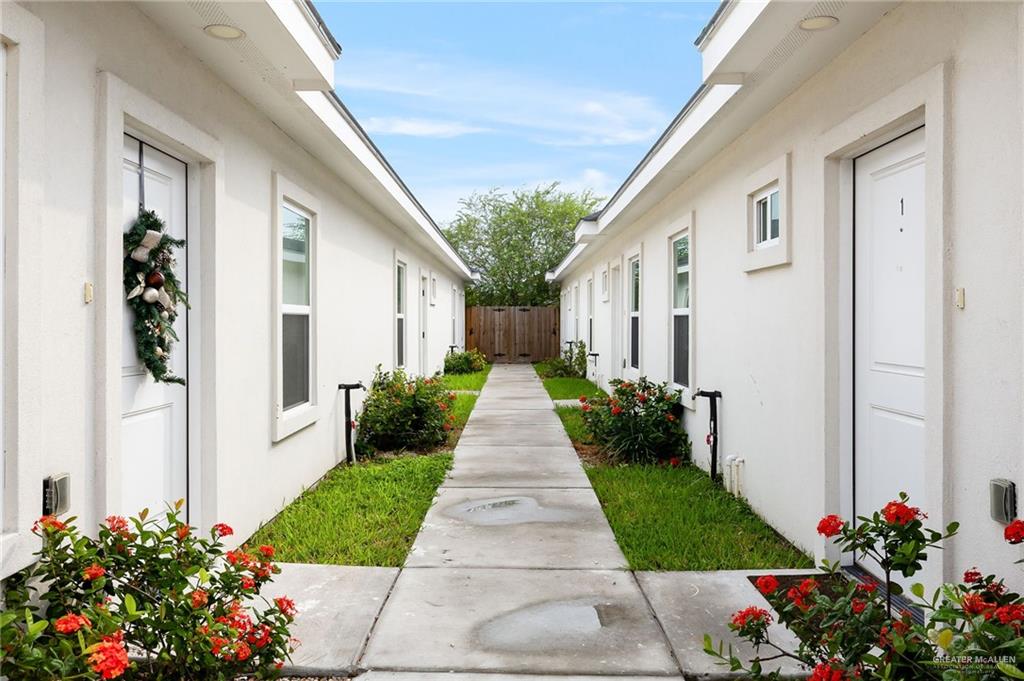 Photo 20 of 305 Lauryn Drive