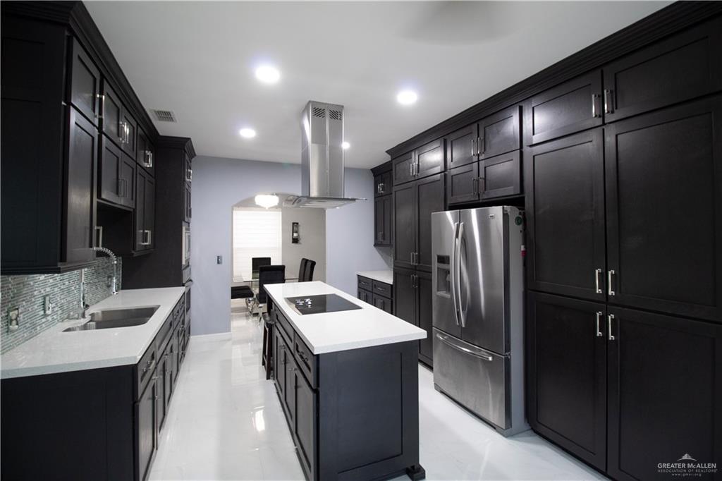 Photo 9 of 1705 Madero Drive