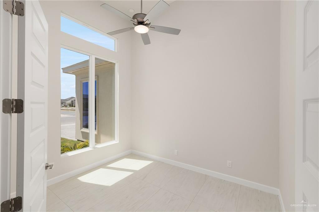 Photo 2 of 3705 Noronha Drive