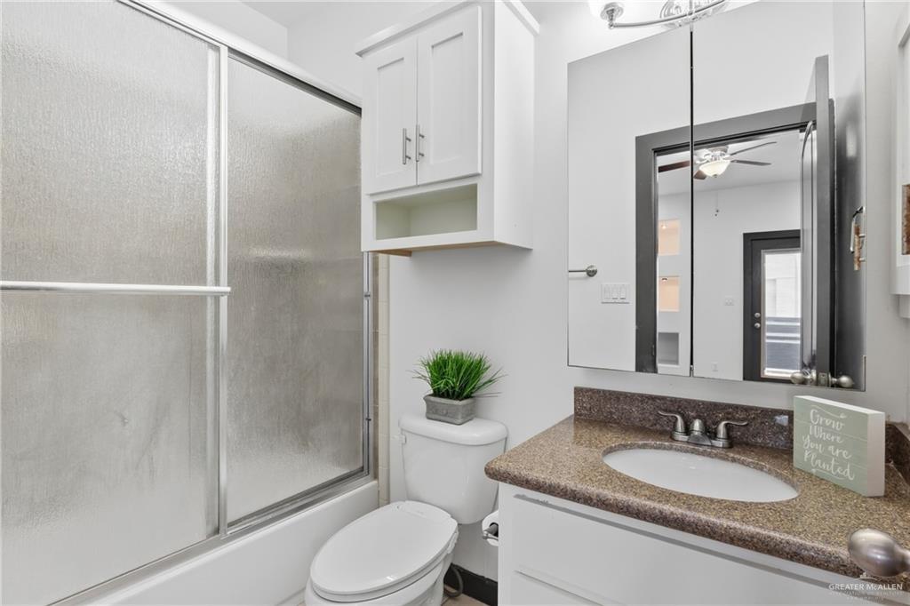 Photo 15 of 1304 Camelia Avenue #3