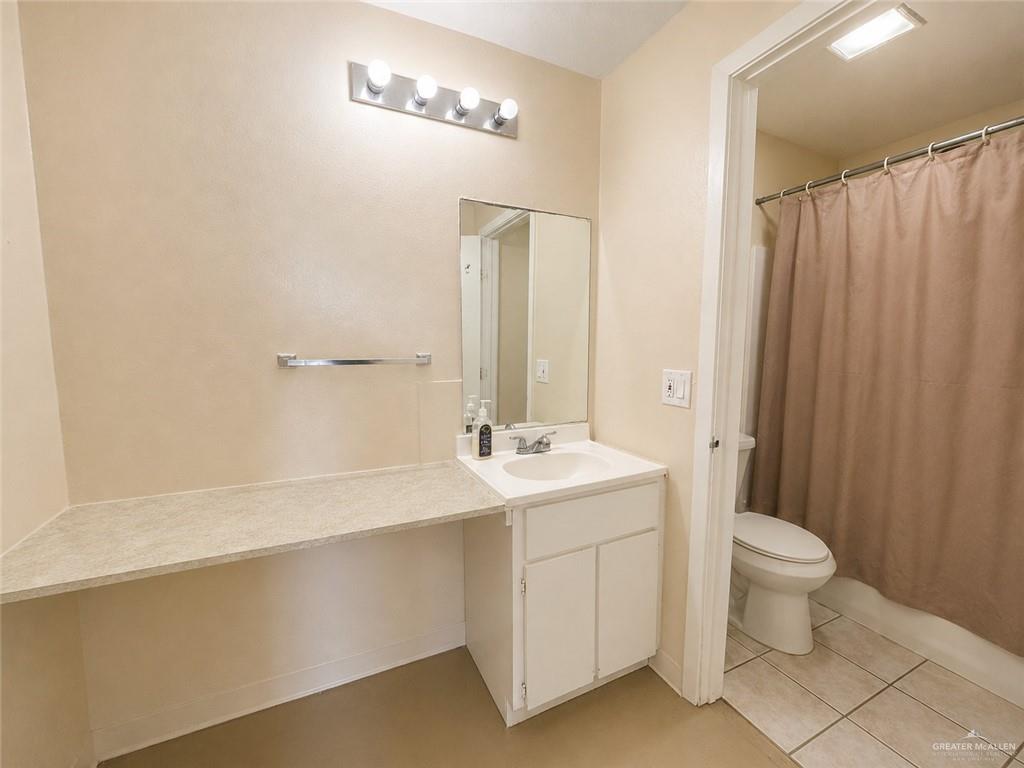 Photo 10 of 2418 Cage Boulevard