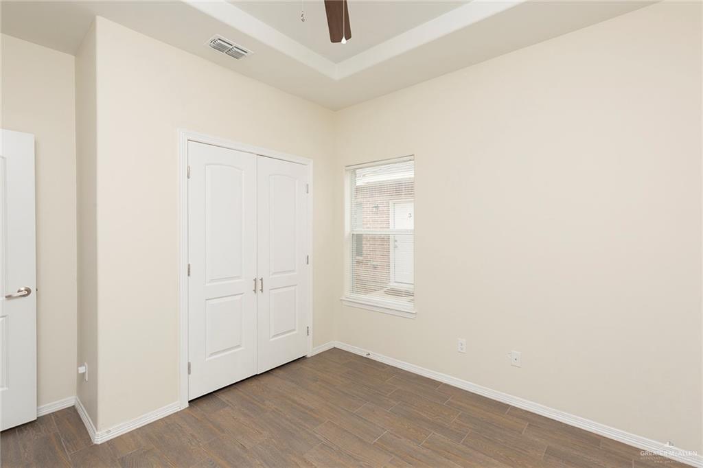 Photo 10 of 1802 Cortlandt Street