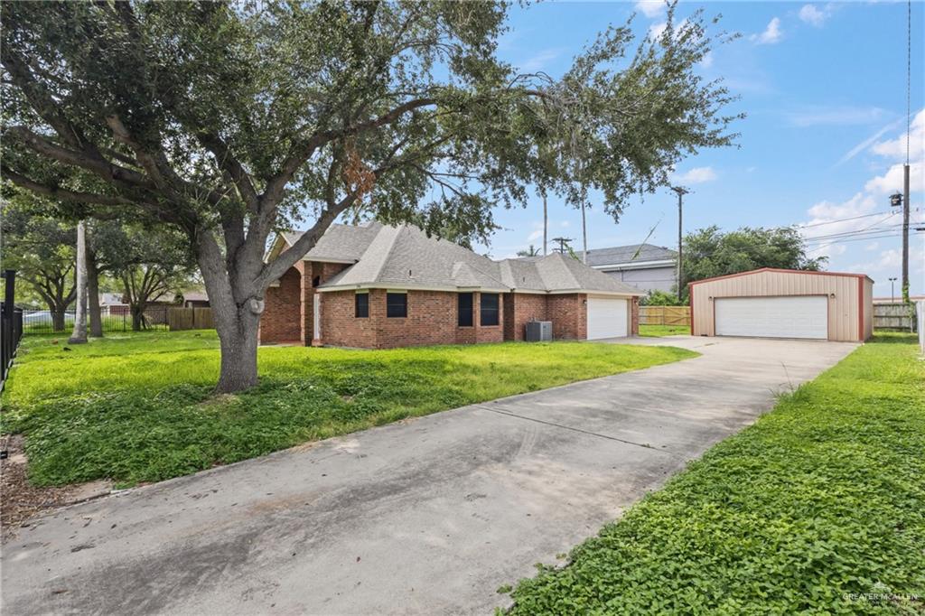 Photo 2 of 1954 Sabal Palm Drive