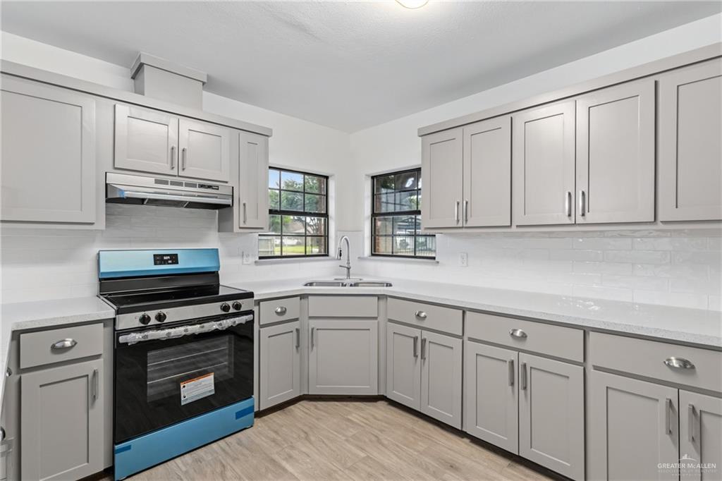 Photo 6 of 1954 Sabal Palm Drive