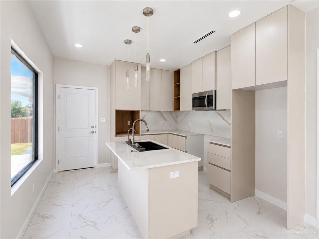 Photo 3 of 4224 Hummingbird Avenue #81