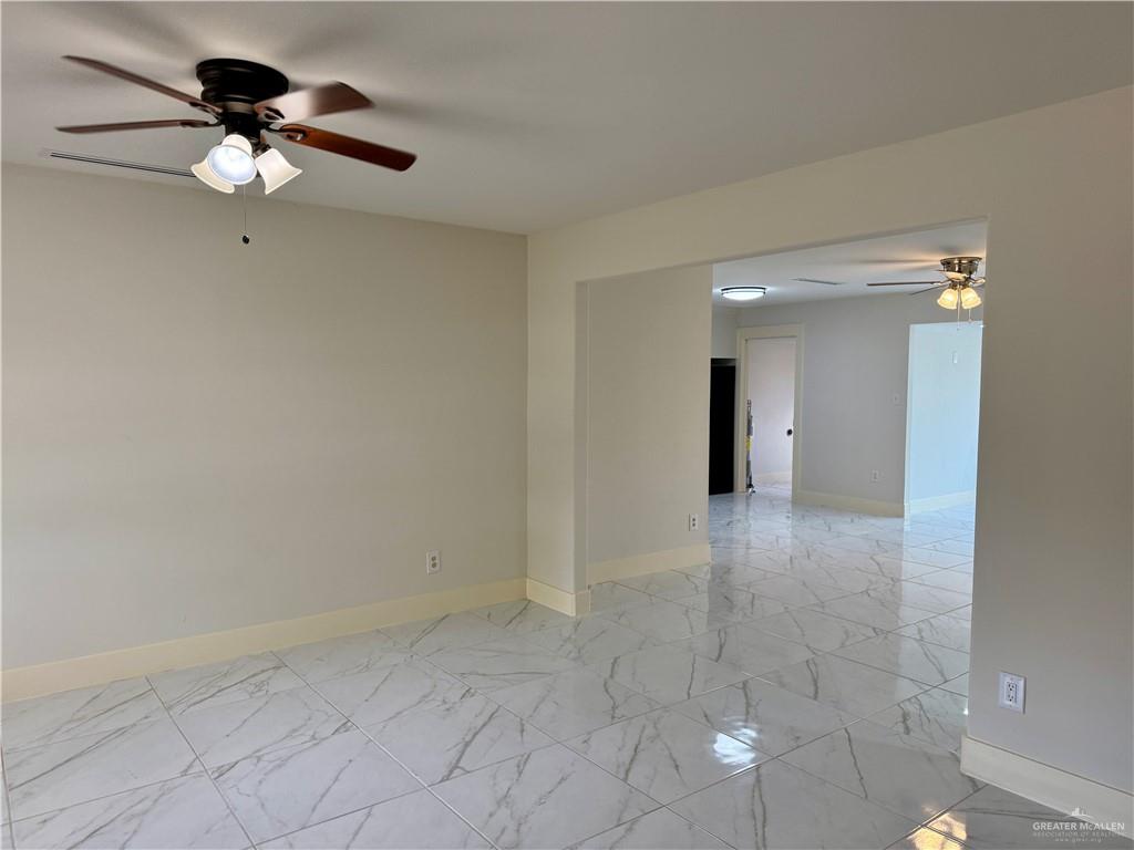 Photo 4 of 200 Camellia Avenue
