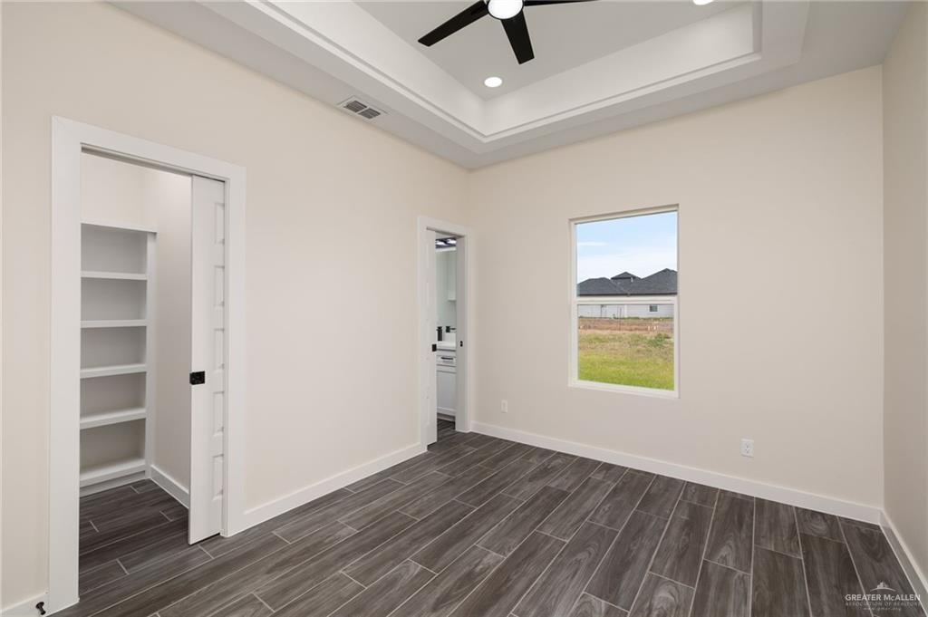 Photo 10 of 2907 Dhalia Drive