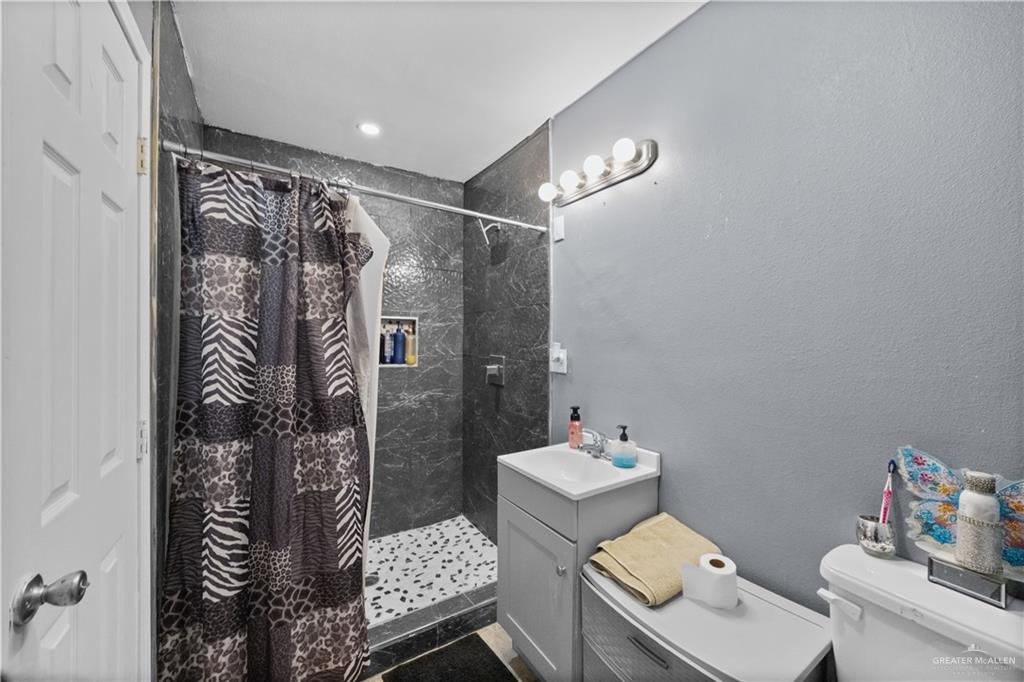 Photo 11 of 400 Bronte Avenue