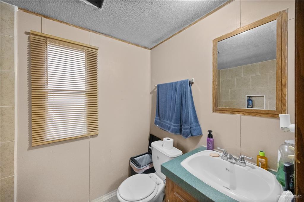 Photo 15 of 400 Bronte Avenue