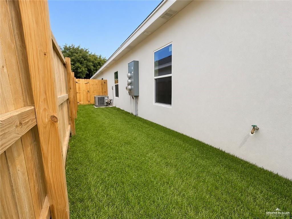 Photo 4 of 500 Emerald Avenue