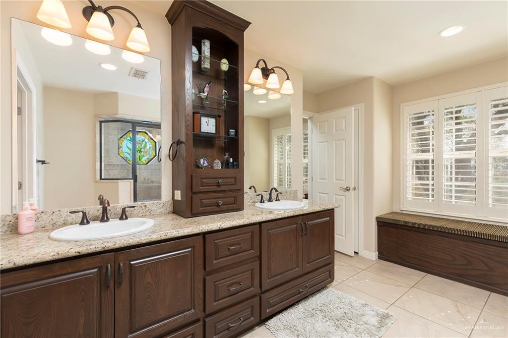 Photo 12 of 605 Hutto Road