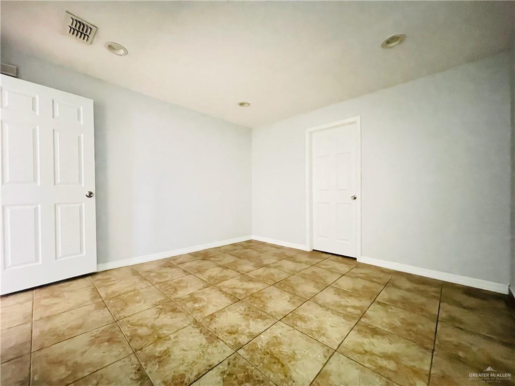 Photo 25 of 220 5th Street