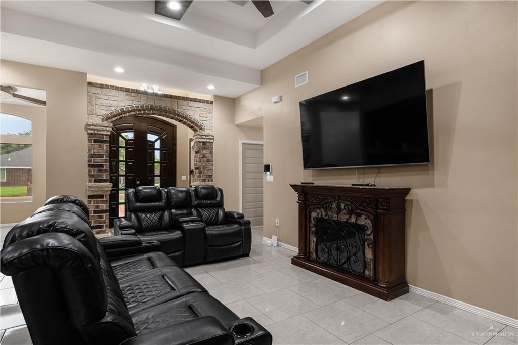 Photo 17 of 2701 Las Nubes Drive
