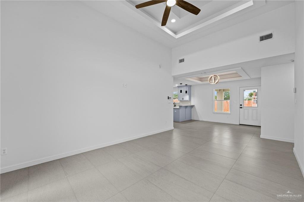 Photo 4 of 6050 Reymundo Street