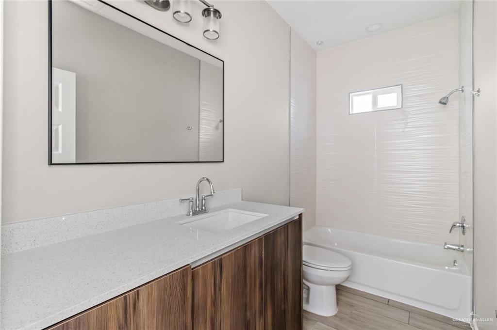 Photo 8 of 1308 Shavano Drive