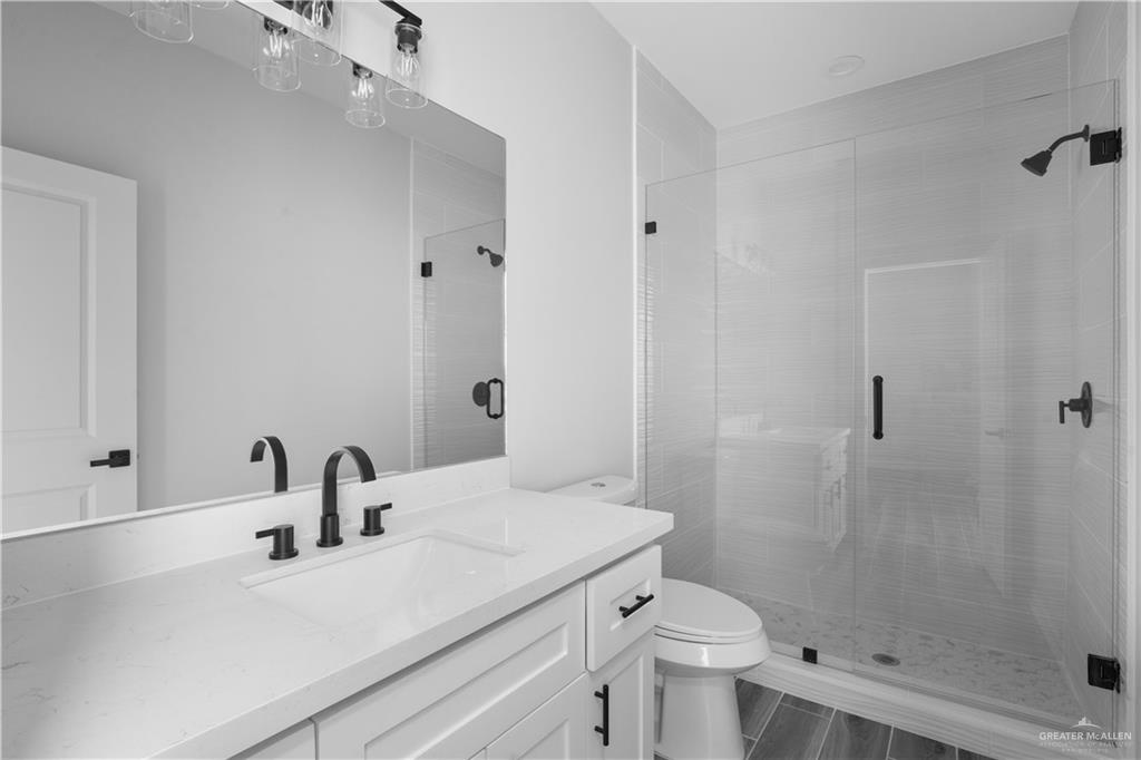 Photo 8 of 504 Emerald Avenue #1