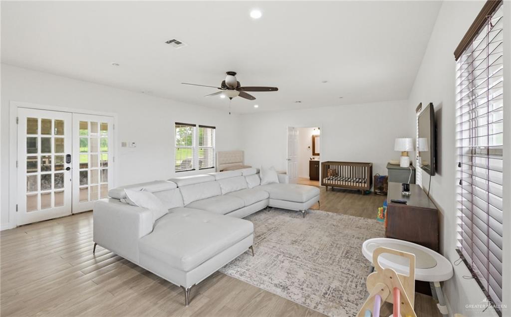 Photo 32 of 4200 Palm Grove Drive