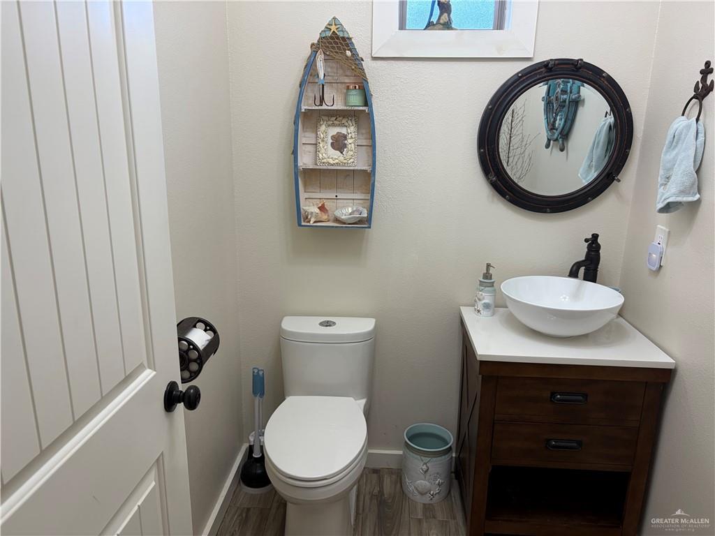 Photo 13 of 8560 Lago Vista Drive