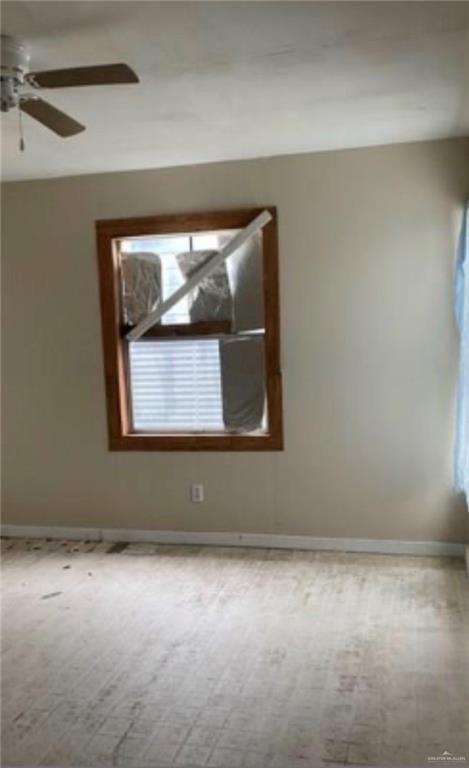 Photo 6 of 906 Lincoln Avenue