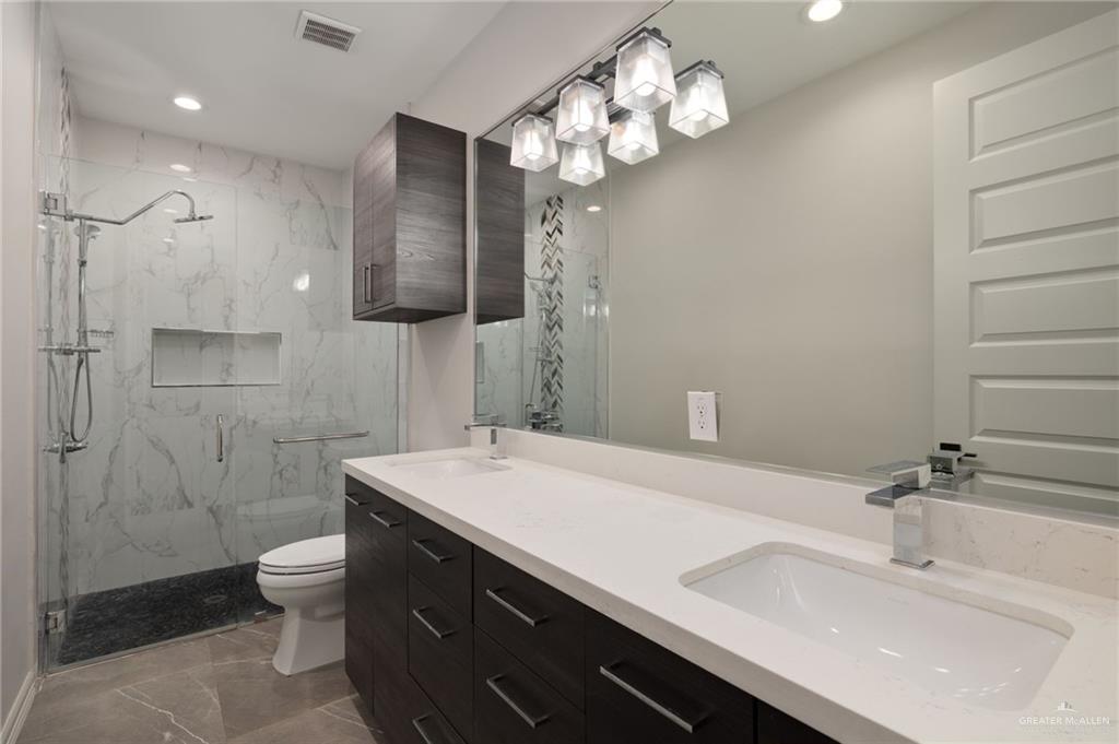Photo 8 of 2213 Corales Street