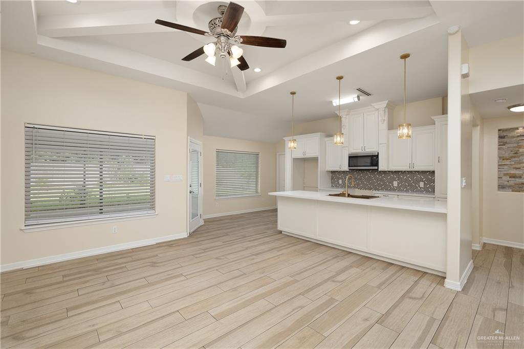 Photo 7 of 5001 Aguajito Street