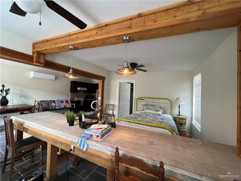 Photo 32 of 604 Hackberry Avenue