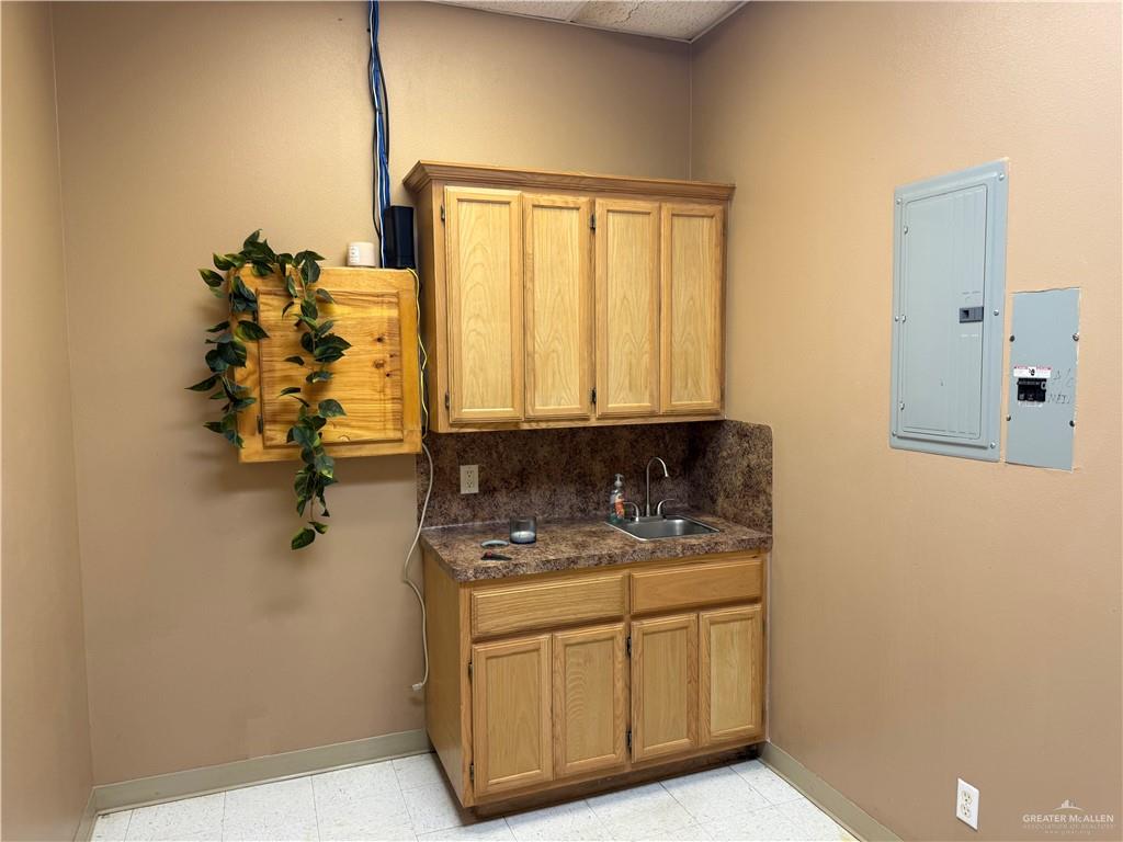 Photo 11 of 909 Business Park Drive #11