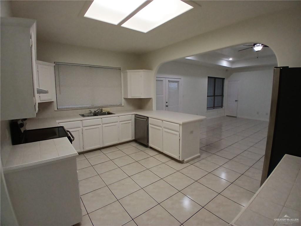 Photo 6 of 130 San Jacinto Drive