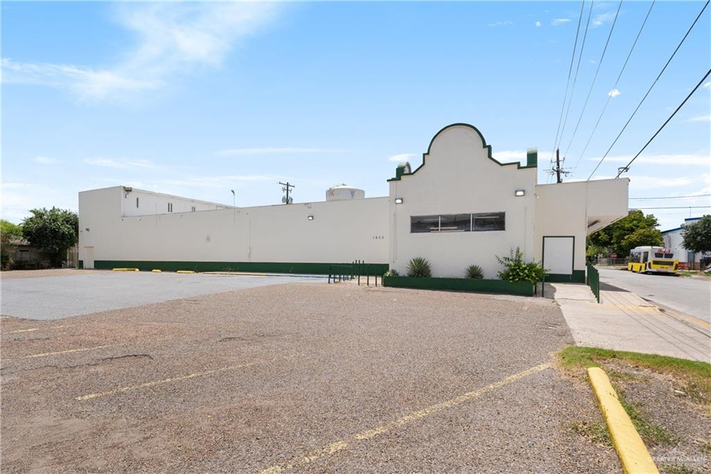 Photo 2 of 1800 Van Buren Street