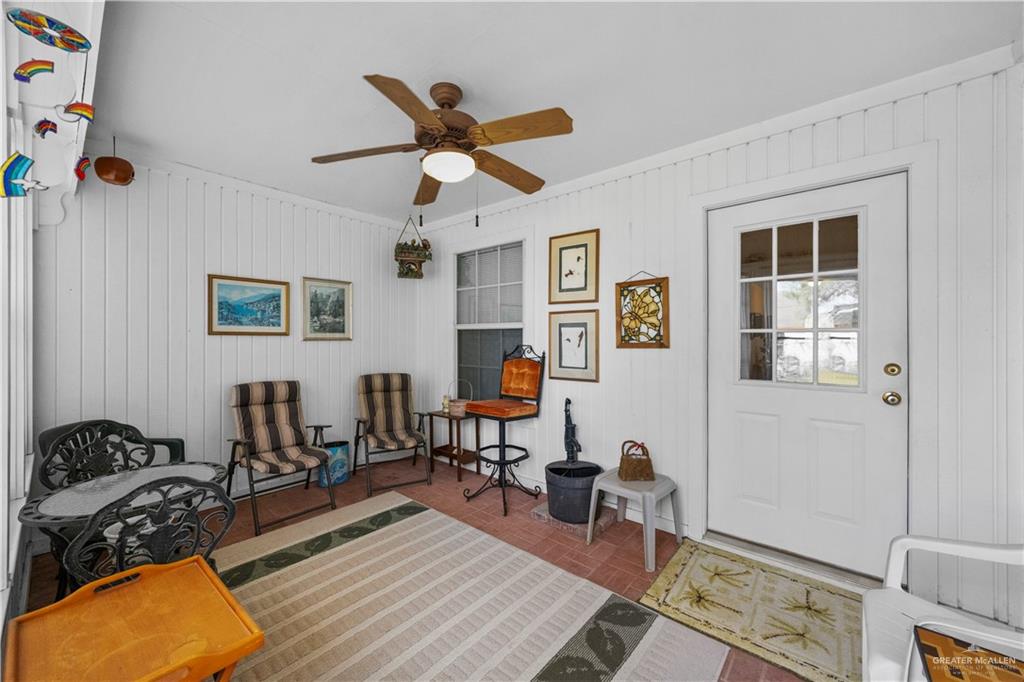 Photo 10 of 701 Parkwood Drive