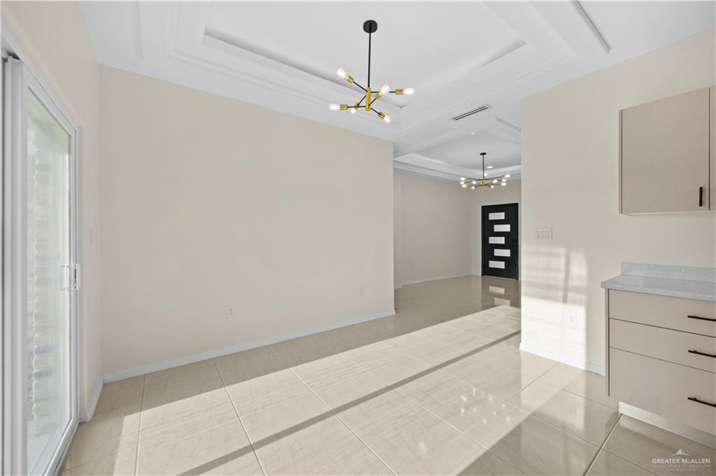 Photo 3 of 2308 San Pascual Street