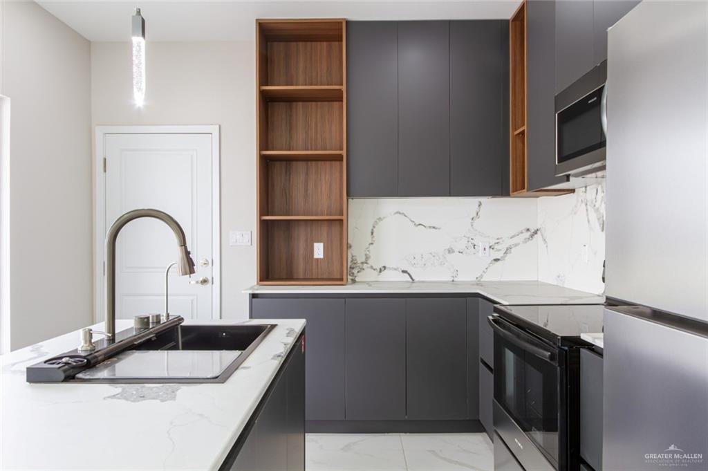 Photo 7 of 4216 Hummingbird Avenue #73