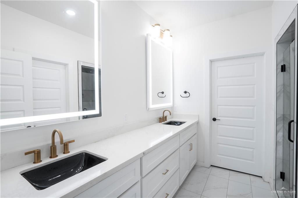 Photo 11 of 3130 Elm Avenue