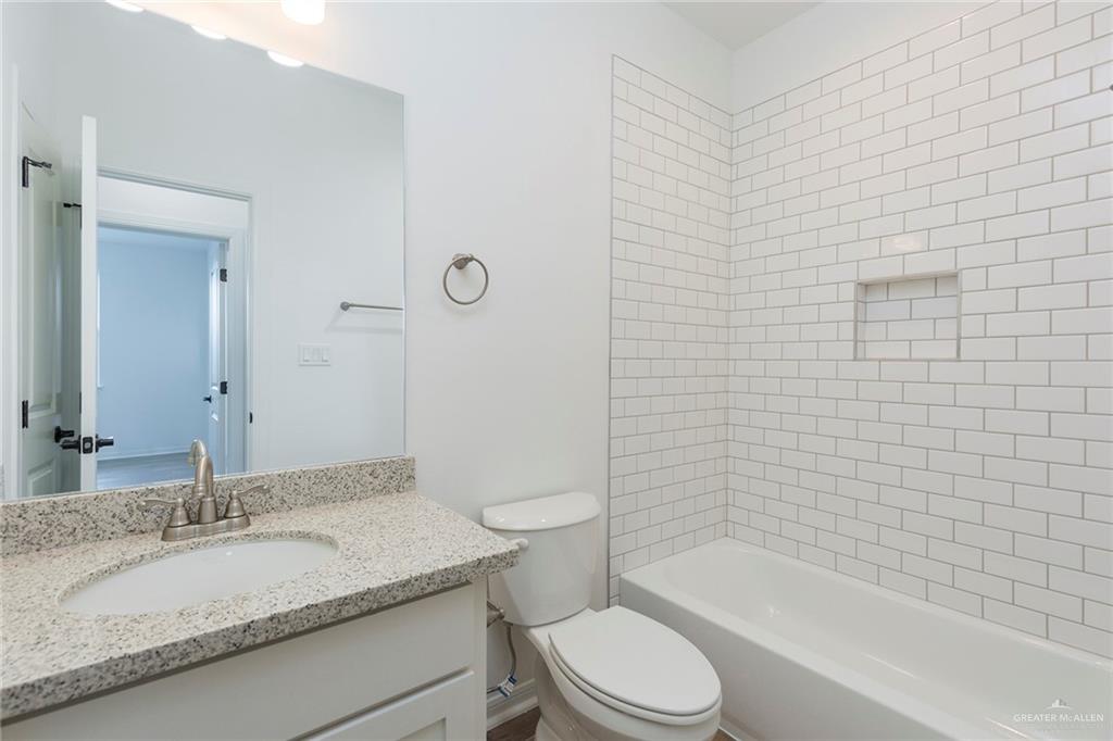 Photo 8 of 10218 15th Avenue