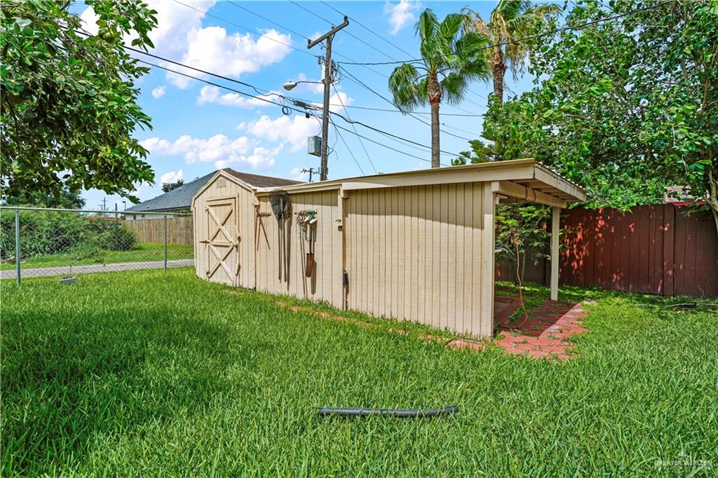Photo 14 of 302 Rose Marie Street