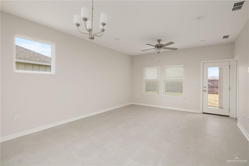 Photo 10 of 820 Templo Dorado Street