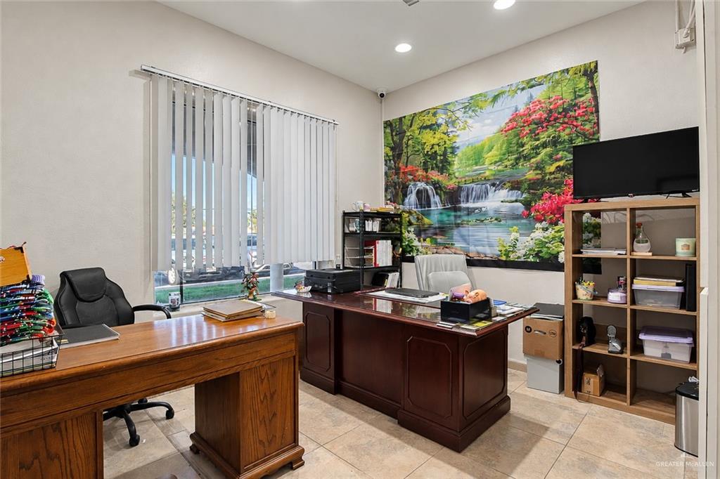 Photo 18 of 2510 Freddy Gonzalez Drive #2510B