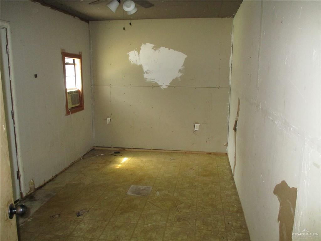 Photo 14 of 700 Franciska Street