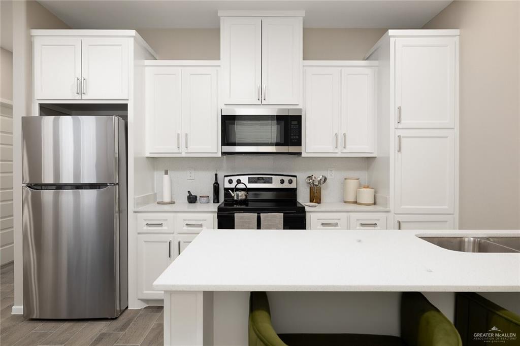 Photo 5 of 2813 Hayes Avenue #4