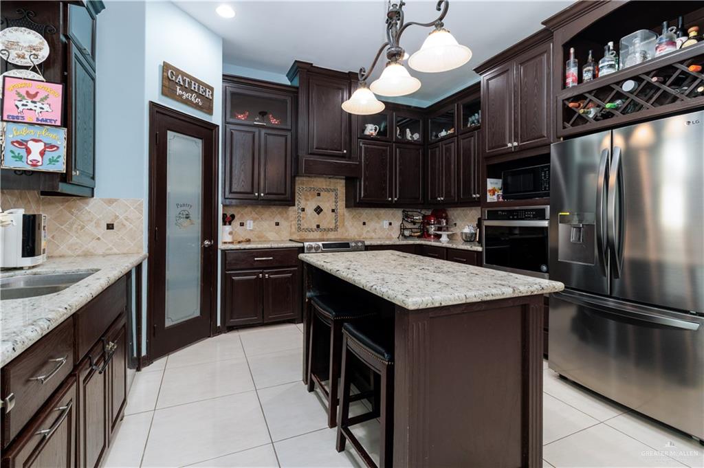 Photo 7 of 1515 Armagoza Drive