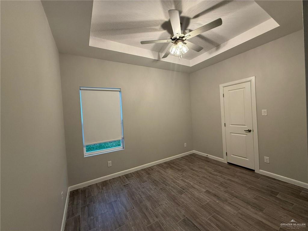 Photo 11 of 804 Dove Avenue #1