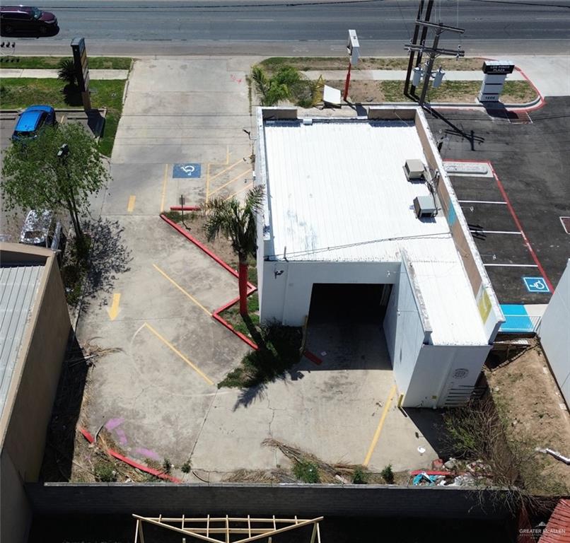 Photo 10 of 1602 Griffin Parkway