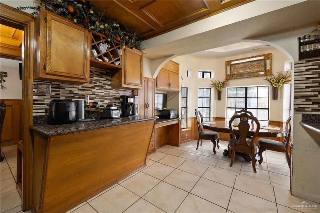 Photo 11 of 202 Aurora Drive